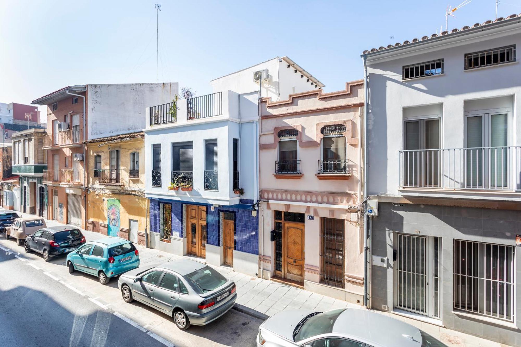 Big Apartment At Beach With Terrace Valencia Bagian luar foto