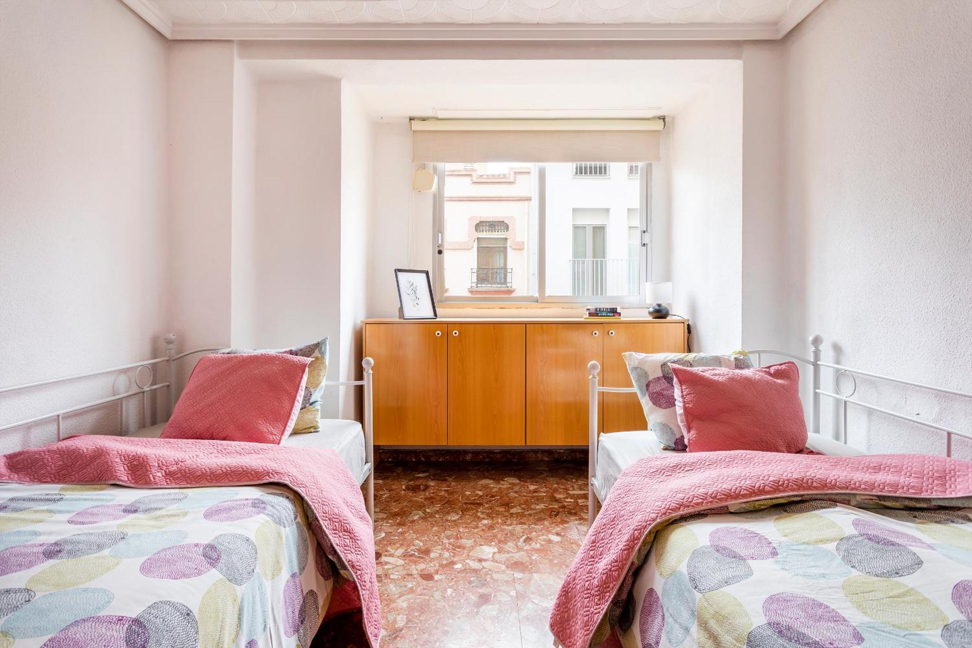 Big Apartment At Beach With Terrace Valencia Bagian luar foto