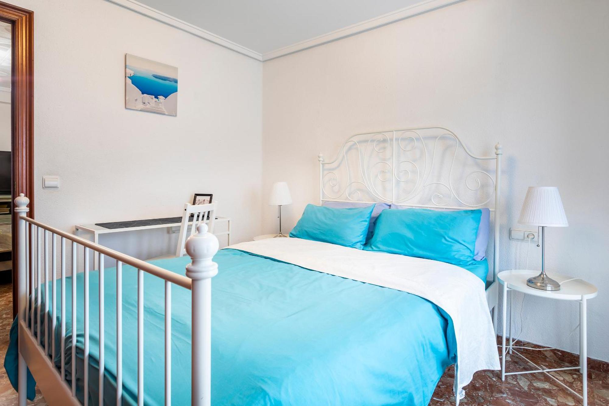 Big Apartment At Beach With Terrace Valencia Bagian luar foto