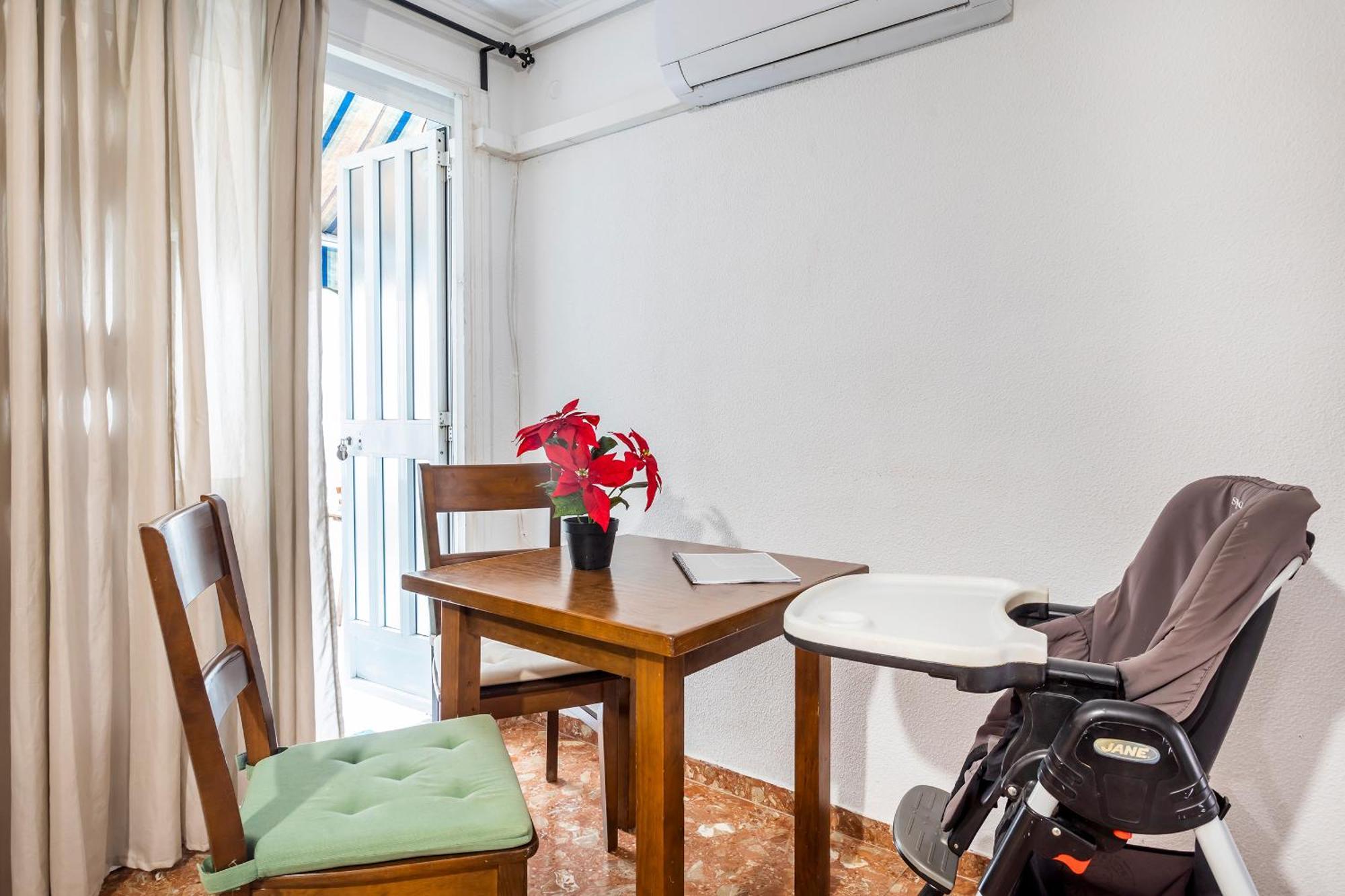 Big Apartment At Beach With Terrace Valencia Bagian luar foto
